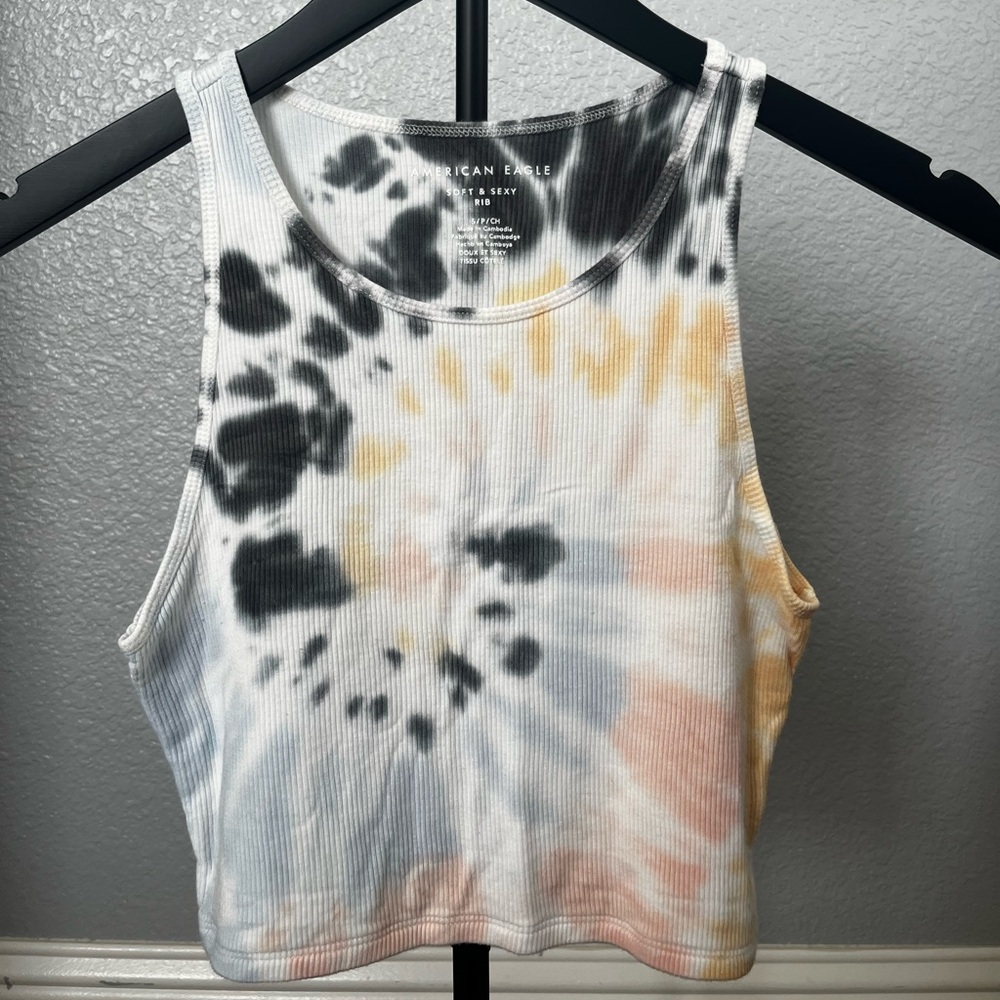 American Eagle Outfitters White Tie Dye Sleeveless Crop Top